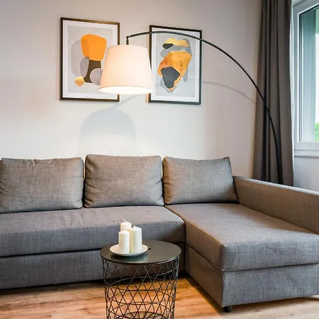 Διαμέρισμα Partynice - Parking & Balcony - By Rentujemy Βρότσλαβ